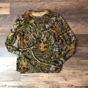 Mossy Oak Obsession Camouflaged Long Sleeve shirt for hunting